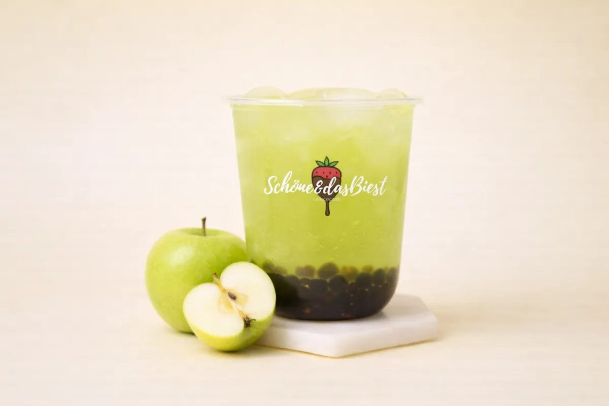 Green Apple Tea bei Schöne und das Biest Cafe Berlin